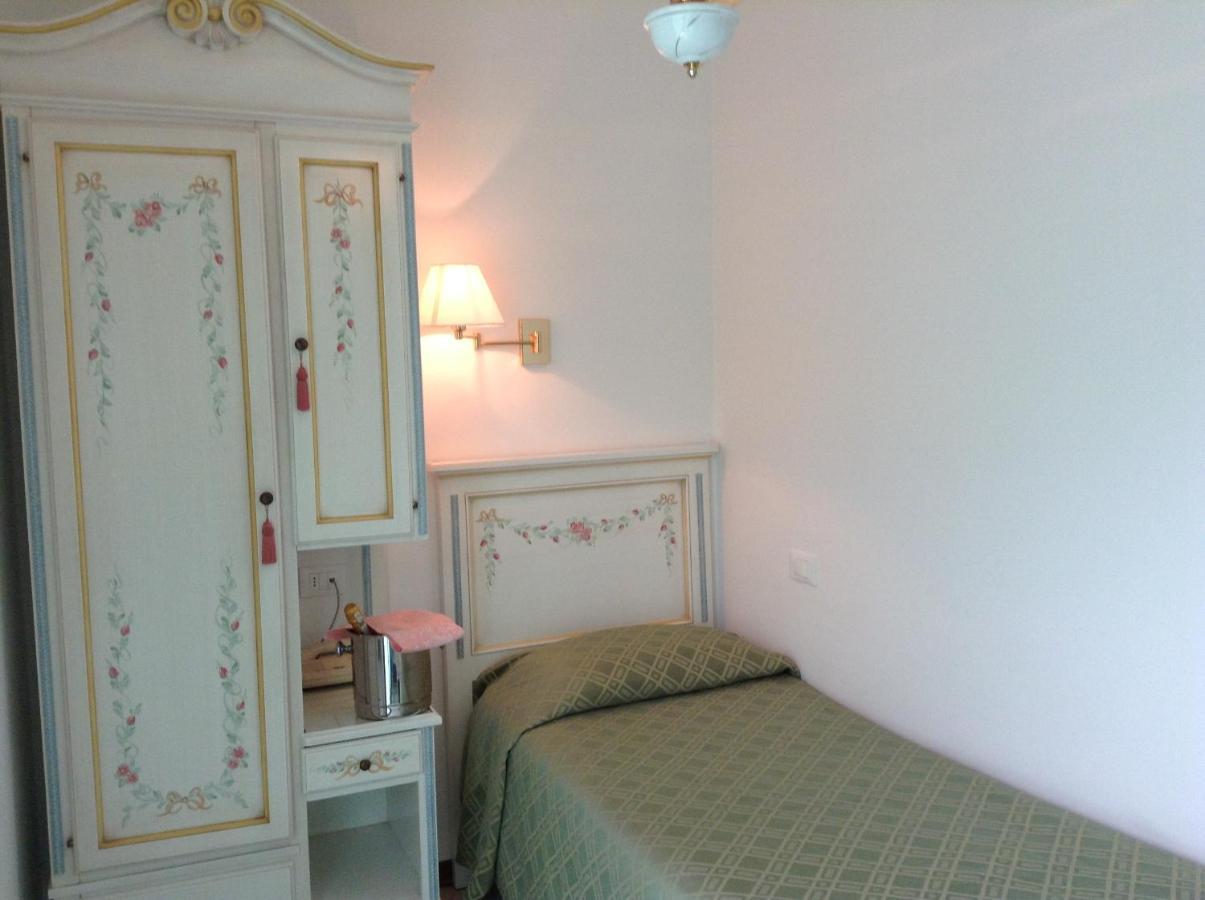 Hotel Oasi Λινιάνο Σαμπιαντόρο Δωμάτιο φωτογραφία